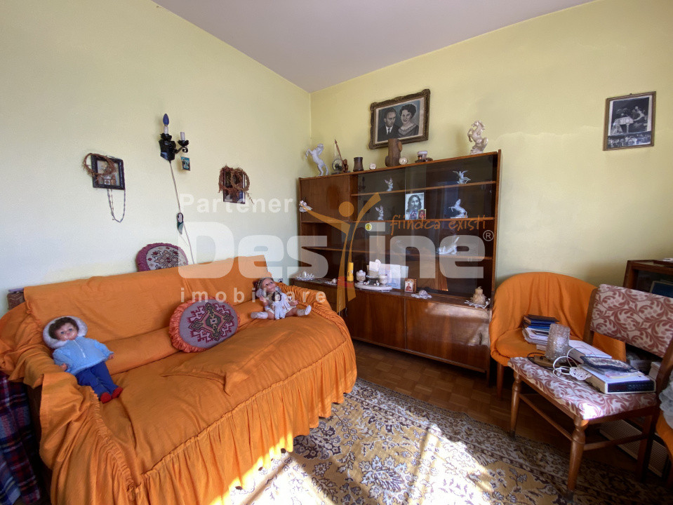 Apartament cu 2 camere, etaj intermediar, lift, bloc izolat termic, Zona Astra 