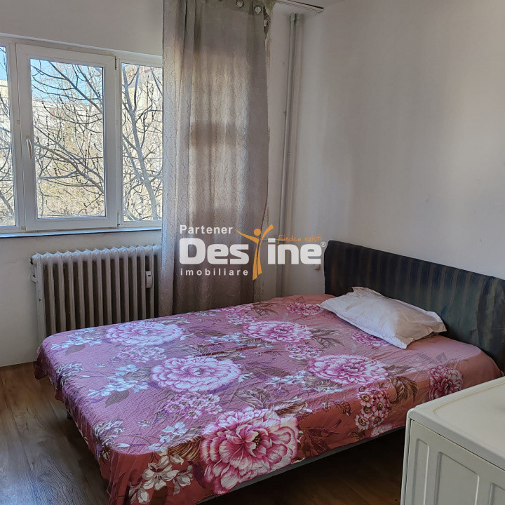 Chirie Piata Nicolina, camera de camin mobilata si utilata, etaj 3, baie cu geam