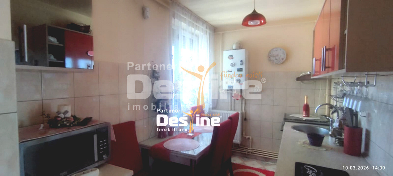 Apartament 2 camere, Baia Mare, Bulevardul Bucuresti, zona Traian. decomandat