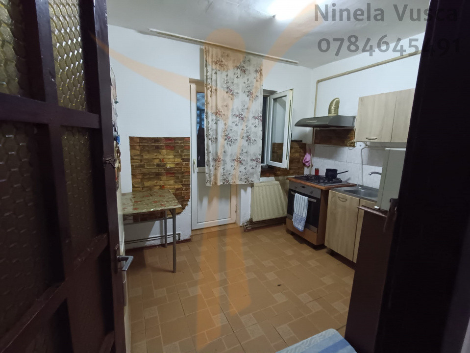 🏡 Apartament 3 camere decomandat cu spațiu de depozitare – Micro 11, Târgoviște