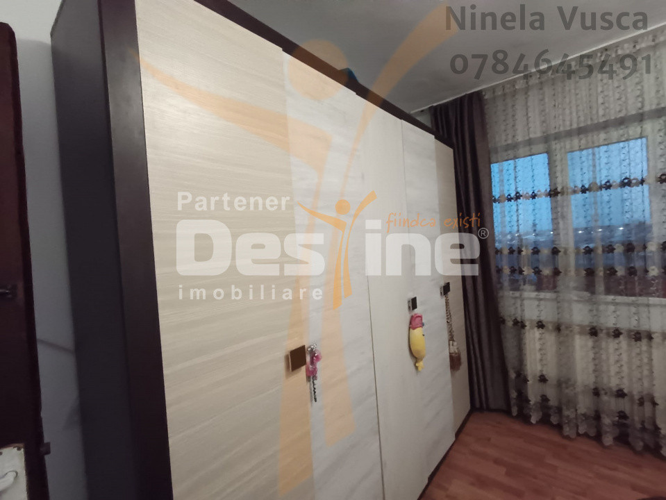 🏡 Apartament 3 camere decomandat cu spațiu de depozitare – Micro 11, Târgoviște
