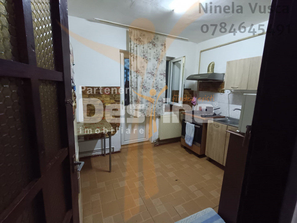 🏡 Apartament 3 camere decomandat cu spațiu de depozitare – Micro 11, Târgoviște