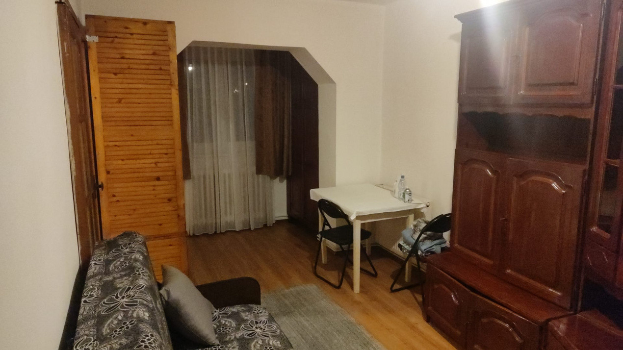 Garsoniera situata la parter 26 mp zona Materna