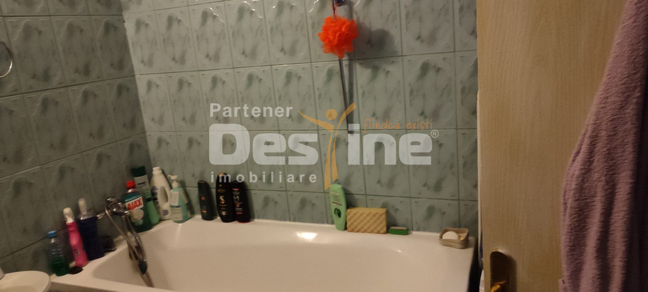 Apartament cu 1 camera ,decomandat , mobilat si renovat recent