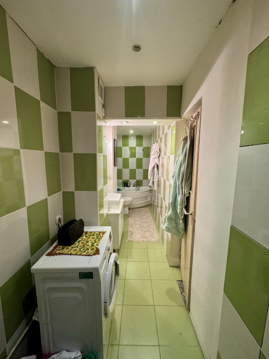 Apartament 3 camere ultracentral etaj 1 Simeria 