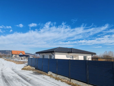 OPORTUNITATE -  Casa Individuala Noua 2025 in Sanpetru, Clasa energetica A
