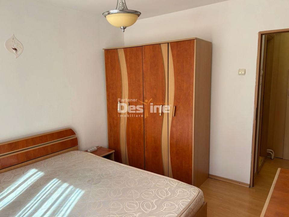 Chirie Apartament 3 camere 70 mp mobilat utilat loc de parcare - Drumul Taberei