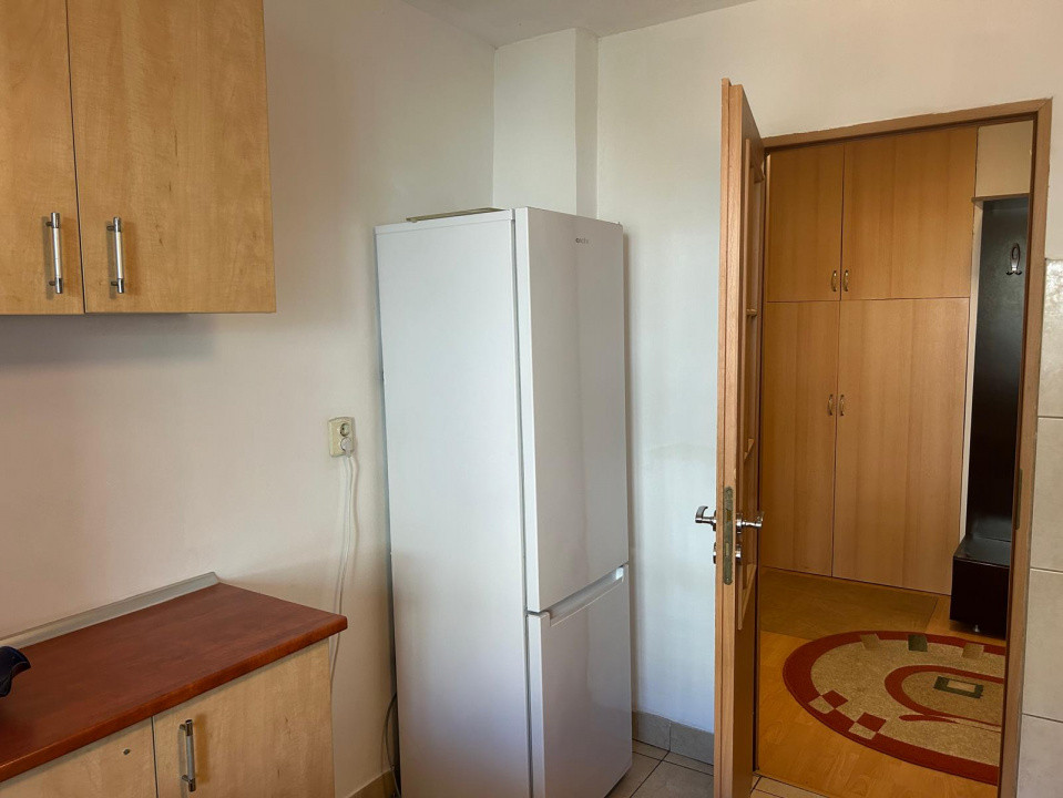 Chirie Apartament 3 camere 70 mp mobilat utilat loc de parcare - Drumul Taberei