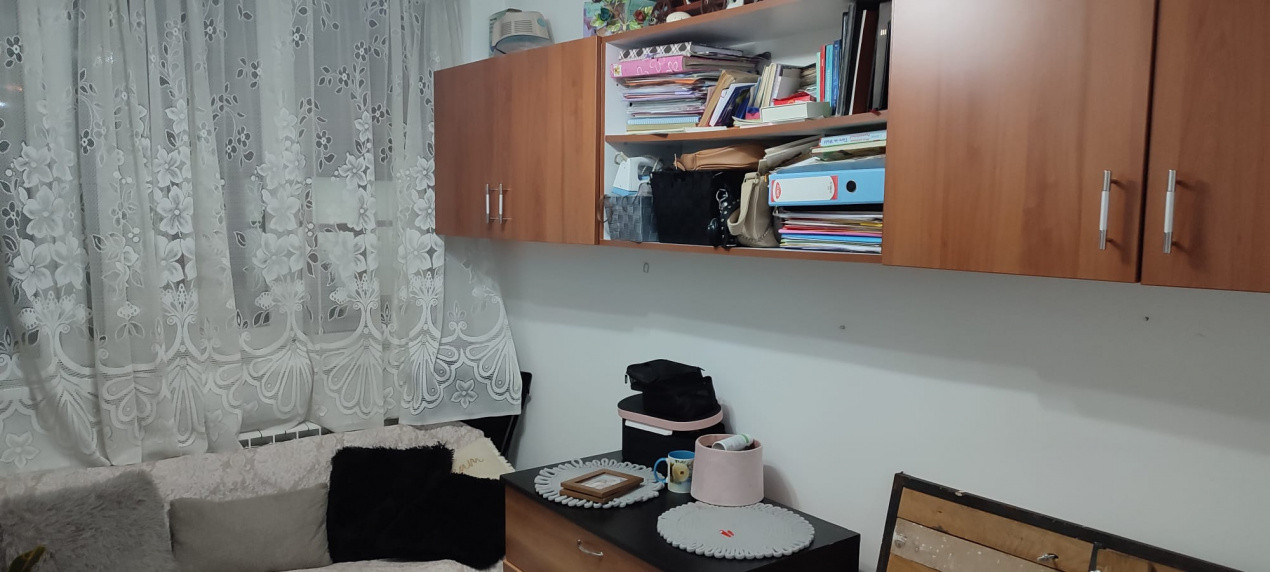 Garsoniera compusa din 2 camere la parter zona Micro 3 zona cu multe facilitati