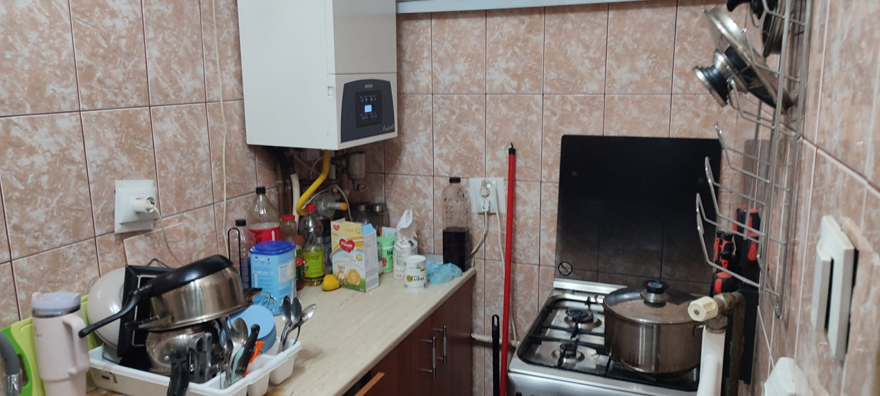 Garsoniera compusa din 2 camere la parter zona Micro 3 zona cu multe facilitati