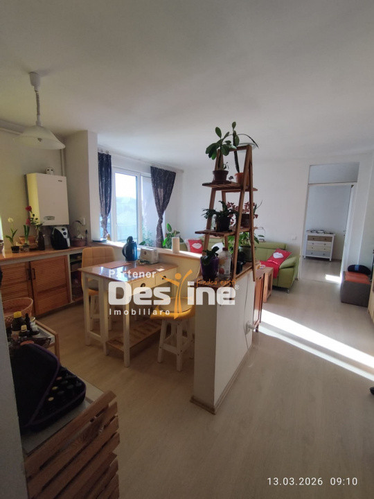 Apartament 3 camere, mobilat, semidecomandat, etaj 4, zona Progresului 