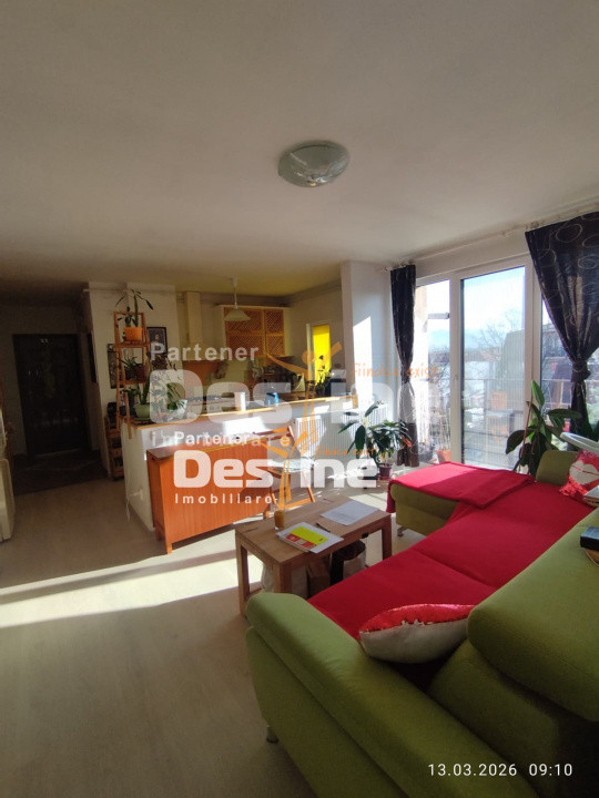 Apartament 3 camere, mobilat, semidecomandat, etaj 4, zona Progresului 