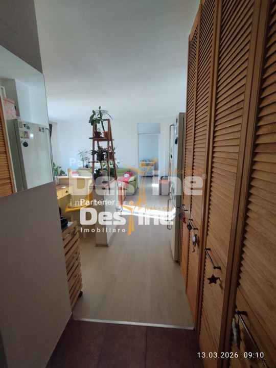 Apartament 3 camere, mobilat, semidecomandat, etaj 4, zona Progresului 