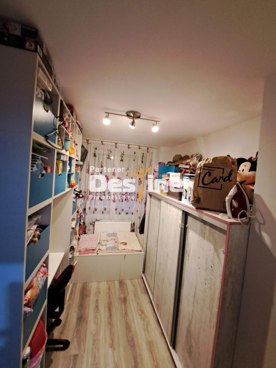 Apartament 2 camere, Baia Mare, Victor Babes, decomandat, mobilat, etaj 8 /10