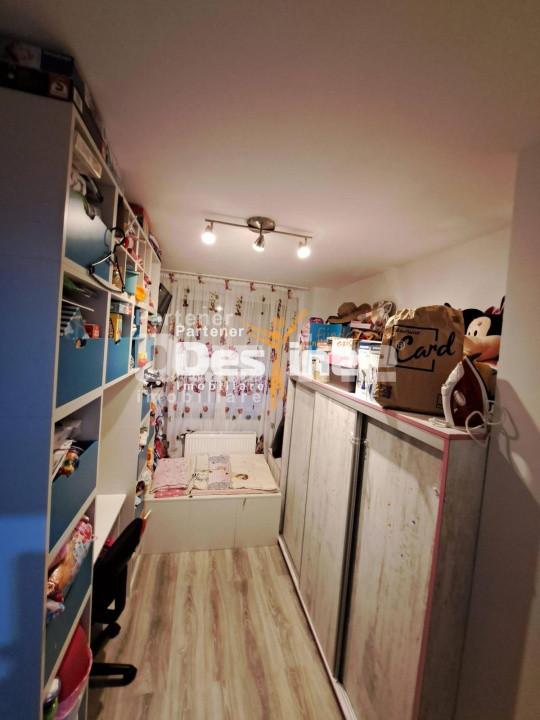 Apartament 2 camere, Baia Mare, Victor Babes, decomandat, mobilat, etaj 8 /10