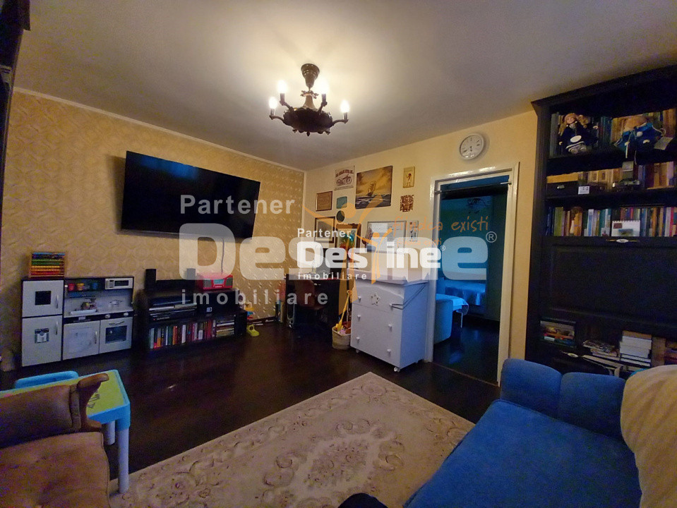 Apartament 2 camere 42 mp renovat cartier Smirodava Roman