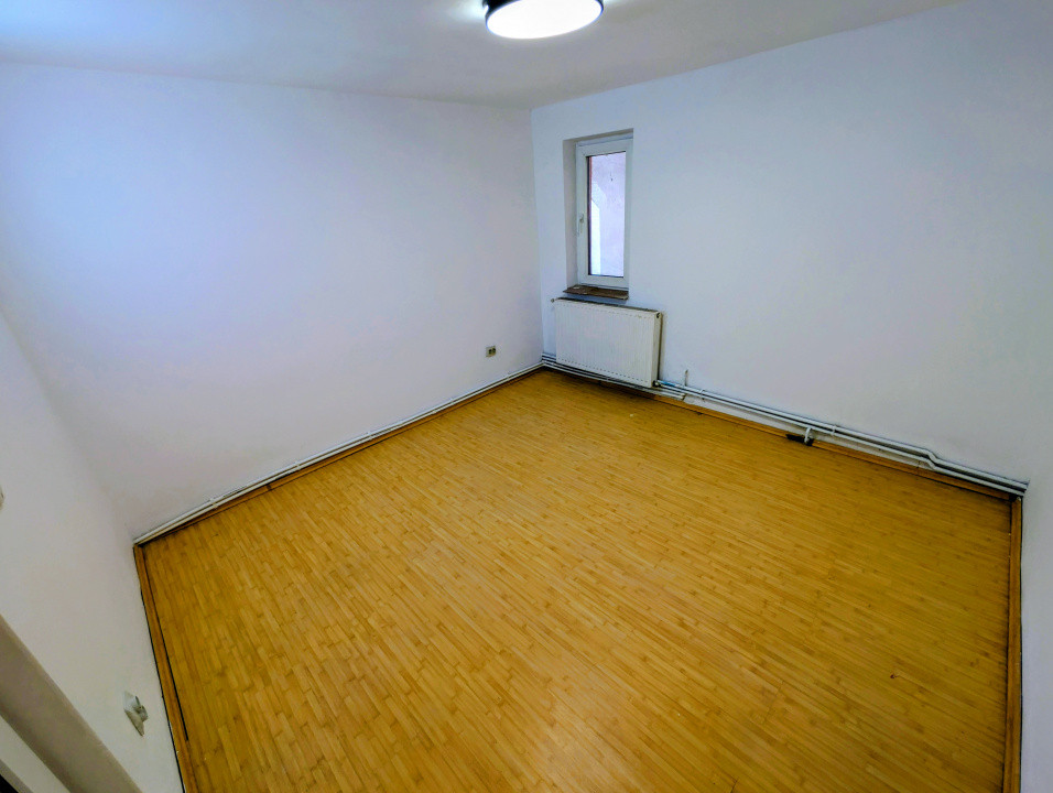 Ocazie - Casă P+M 196 mpt 5 camere 2 băi 1200 mp teren, liberă Horlești (Rediu)