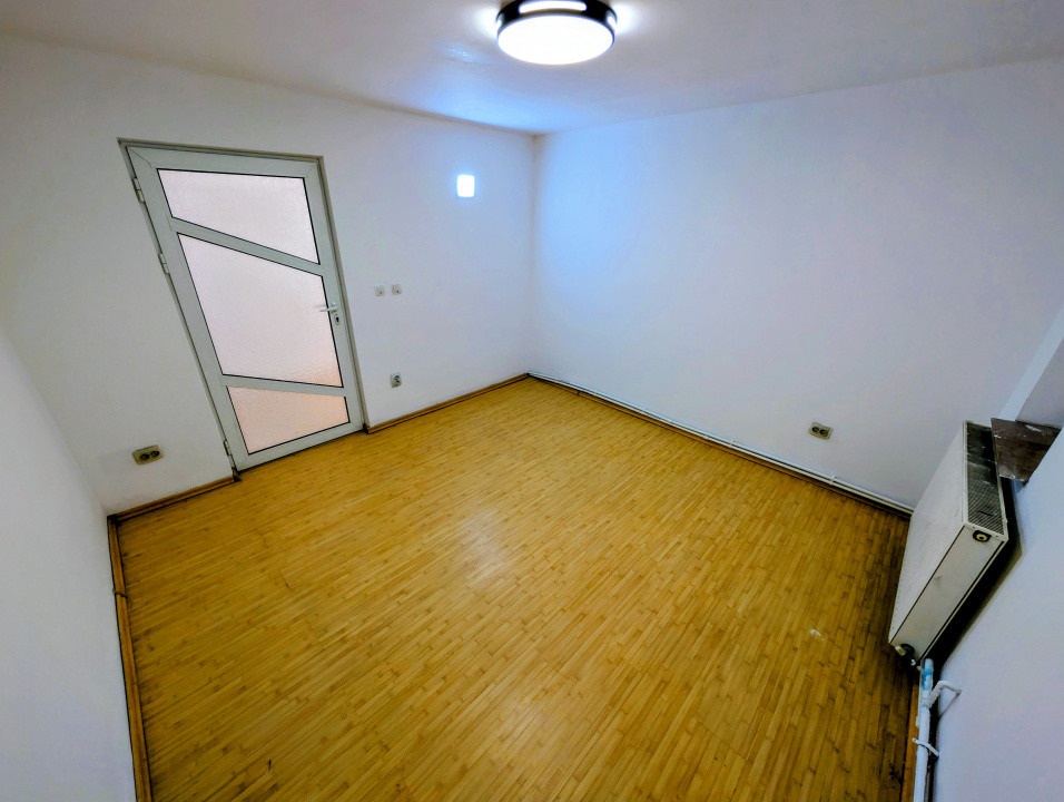 Ocazie - Casă P+M 196 mpt 5 camere 2 băi 1200 mp teren, liberă Horlești (Rediu)