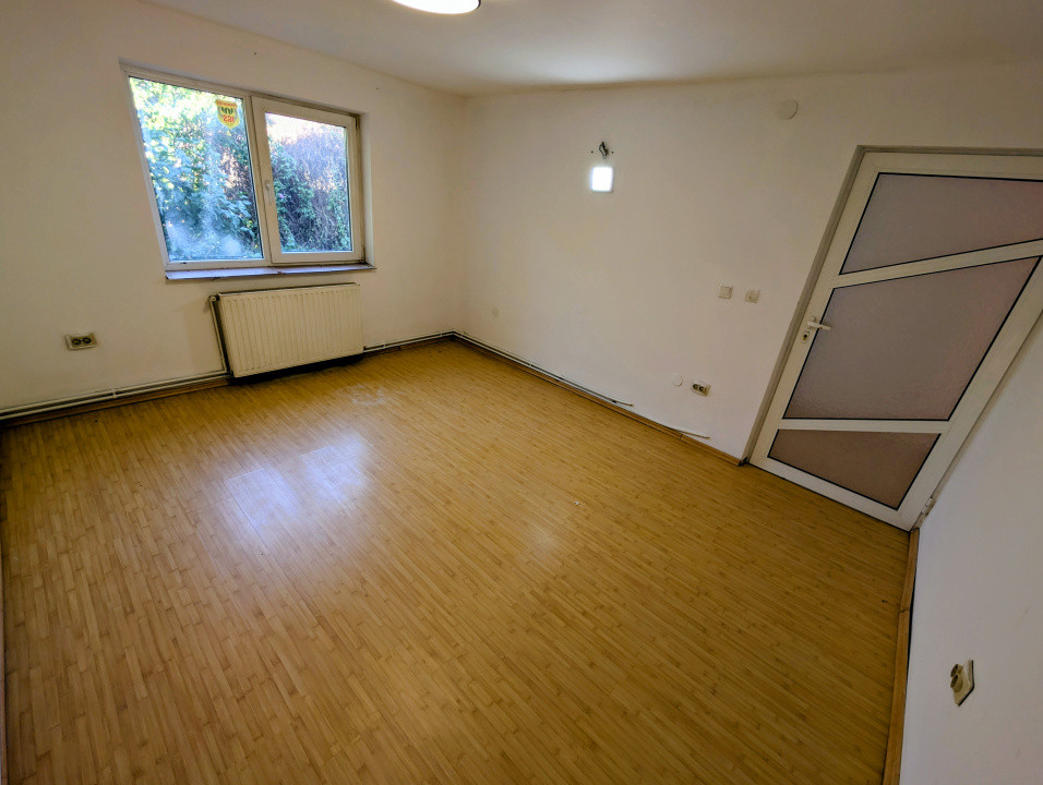 Ocazie - Casă P+M 196 mpt 5 camere 2 băi 1200 mp teren, liberă Horlești (Rediu)