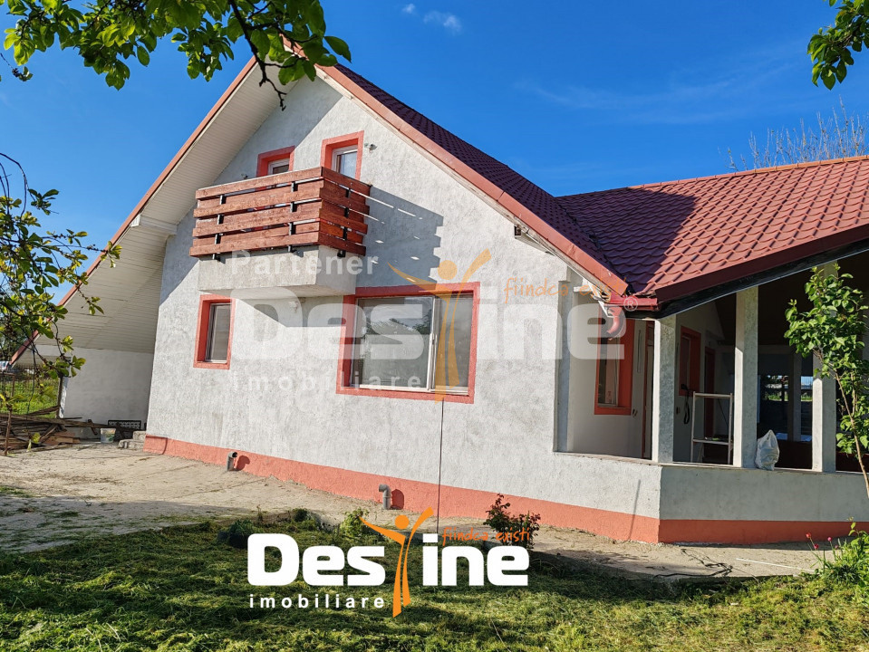 Ocazie - Casă P+M 196 mpt 5 camere 2 băi 1200 mp teren, liberă Horlești (Rediu)