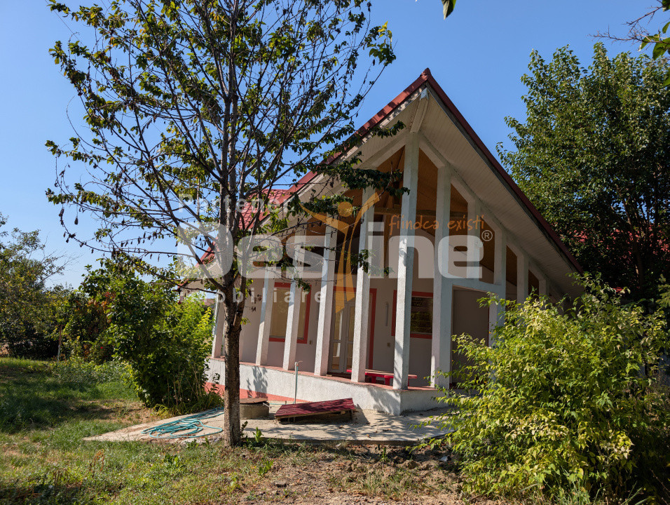 Ocazie - Casă P+M 196 mpt 5 camere 2 băi 1200 mp teren, liberă Horlești (Rediu)