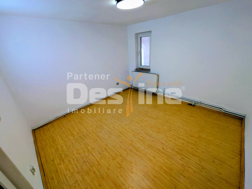 Ocazie - Casă P+M 196 mpt 5 camere 2 băi 1200 mp teren, liberă Horlești (Rediu)