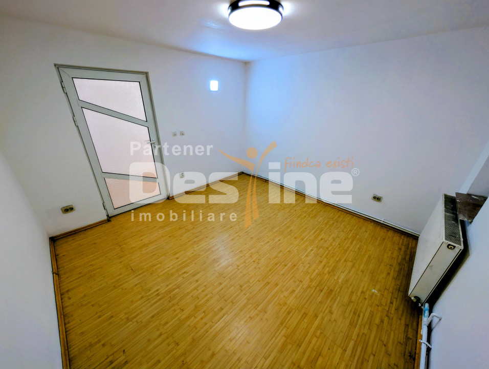 Ocazie - Casă P+M 196 mpt 5 camere 2 băi 1200 mp teren, liberă Horlești (Rediu)