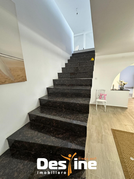 Casă individuală 4 camere 144 mp P+M + teren 429 mp mobilata la asfalt Cornești