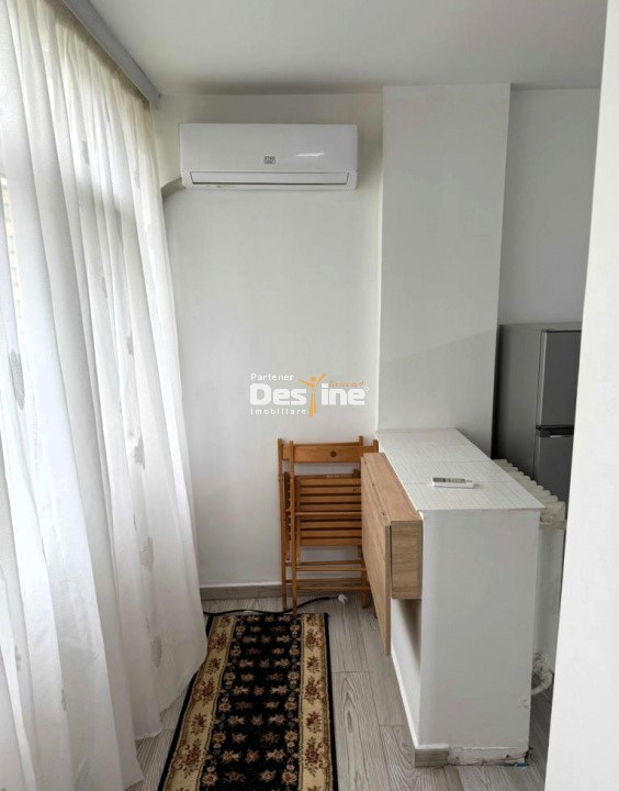 Garsoniera 31 mp la bulevard renovata complet in Tatarași