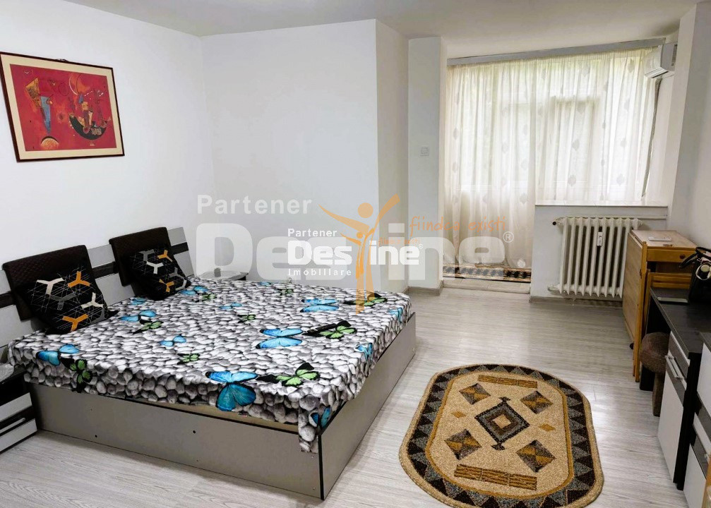 Garsoniera 31 mp la bulevard renovata complet in Tatarași