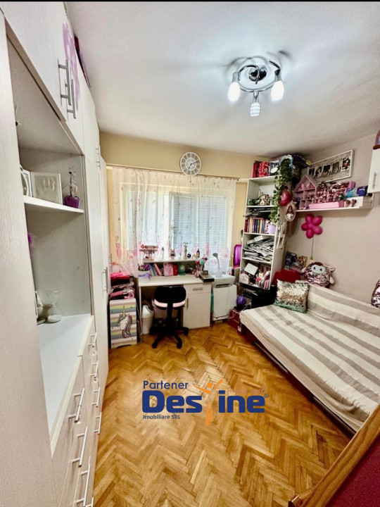 Apartament 2 camere, decomandat, zona excelenta, Calea Aradului