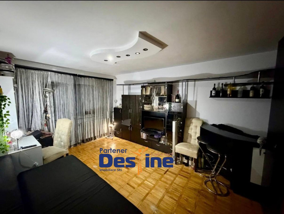 Apartament 2 camere, decomandat, zona excelenta, Calea Aradului