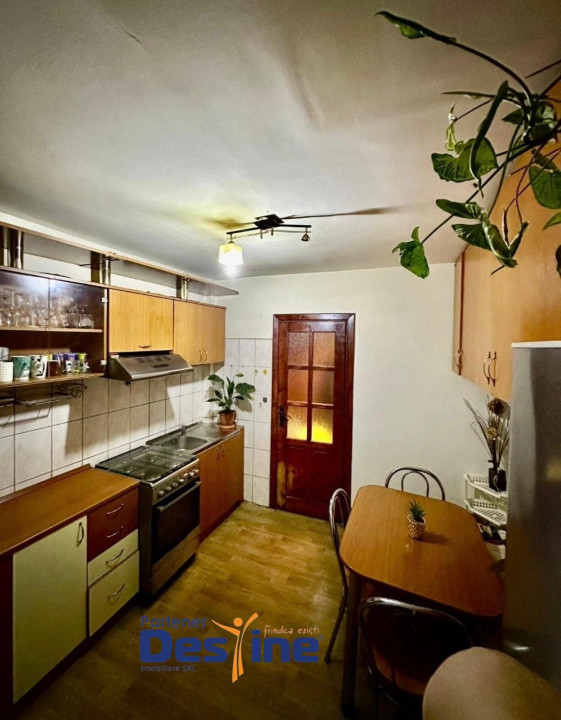 Apartament 2 camere, decomandat, zona excelenta, Calea Aradului