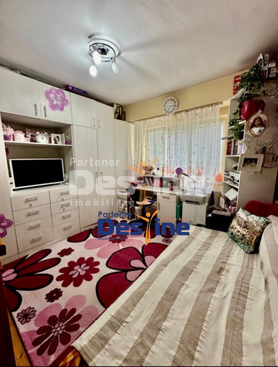 Apartament 2 camere, decomandat, zona excelenta, Calea Aradului