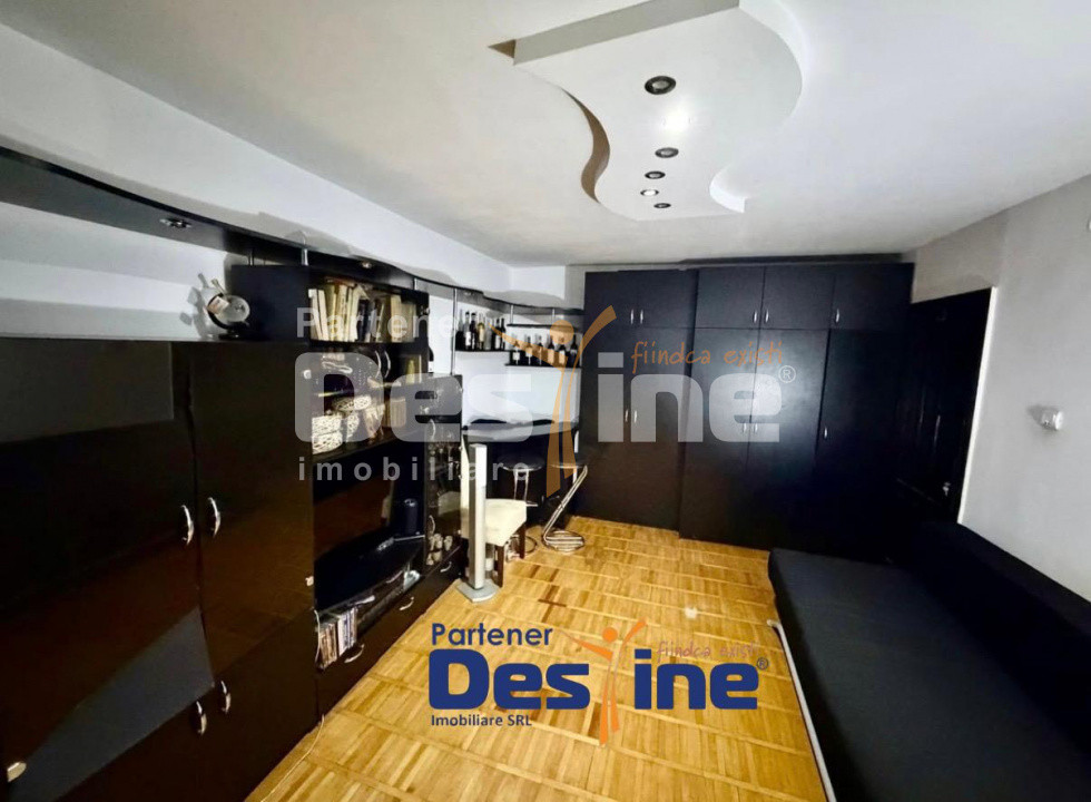 Apartament 2 camere, decomandat, zona excelenta, Calea Aradului