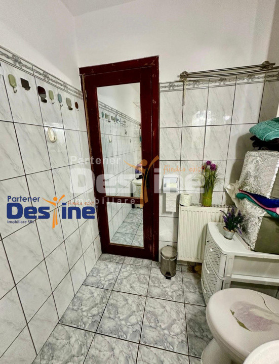 Apartament 2 camere, decomandat, zona excelenta, Calea Aradului