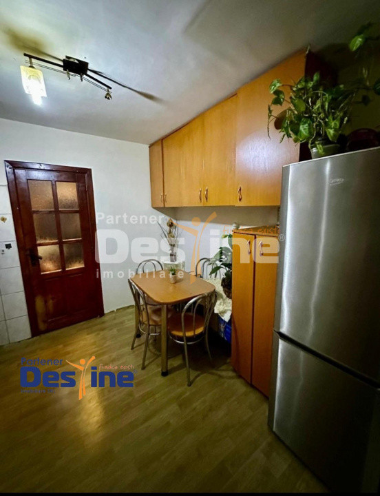 Apartament 2 camere, decomandat, zona excelenta, Calea Aradului