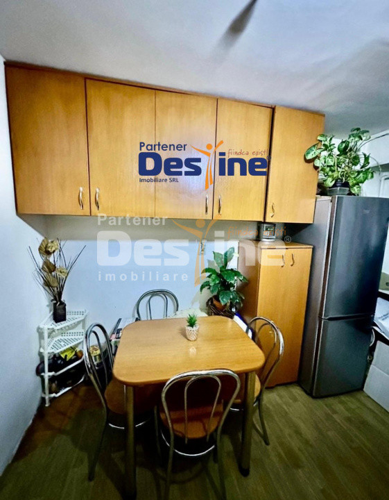 Apartament 2 camere, decomandat, zona excelenta, Calea Aradului
