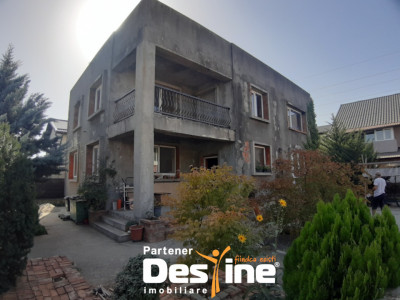 Vila P+1+M la gri, curte libera, zona Magurele