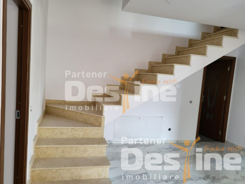 Vilă spațioasă de vânzare în Săcele – zona Bunloc, priveliște superbă