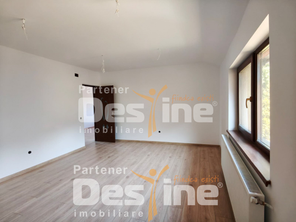 Vilă spațioasă de vânzare în Săcele – zona Bunloc, priveliște superbă