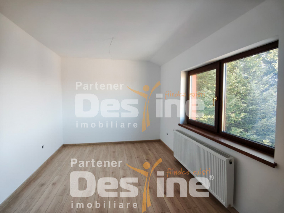 Vilă spațioasă de vânzare în Săcele – zona Bunloc, priveliște superbă