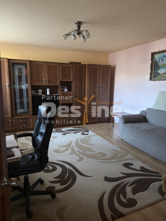 Casa P+1+M, în Rovine, zona linistita 