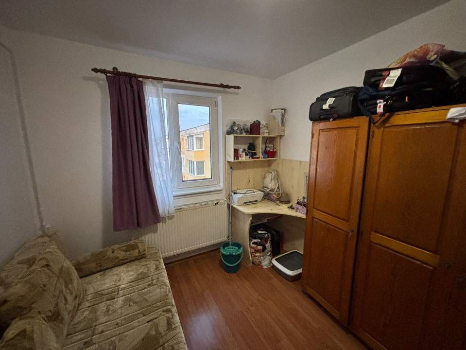 Apartament 2 camere, cu balcon, beci si loc de parcare, situat in zona Noua 
