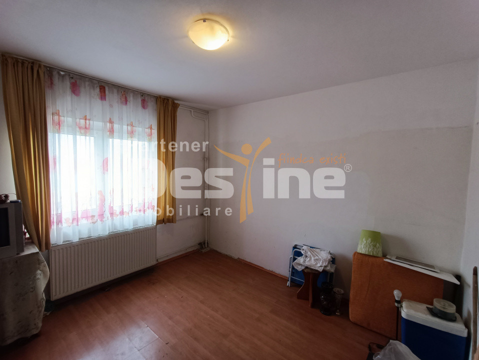 Apartament 3 camere, decomandat, langa Mall Vitan