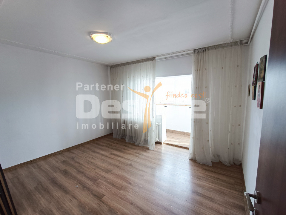 Apartament 3 camere, decomandat, langa Mall Vitan
