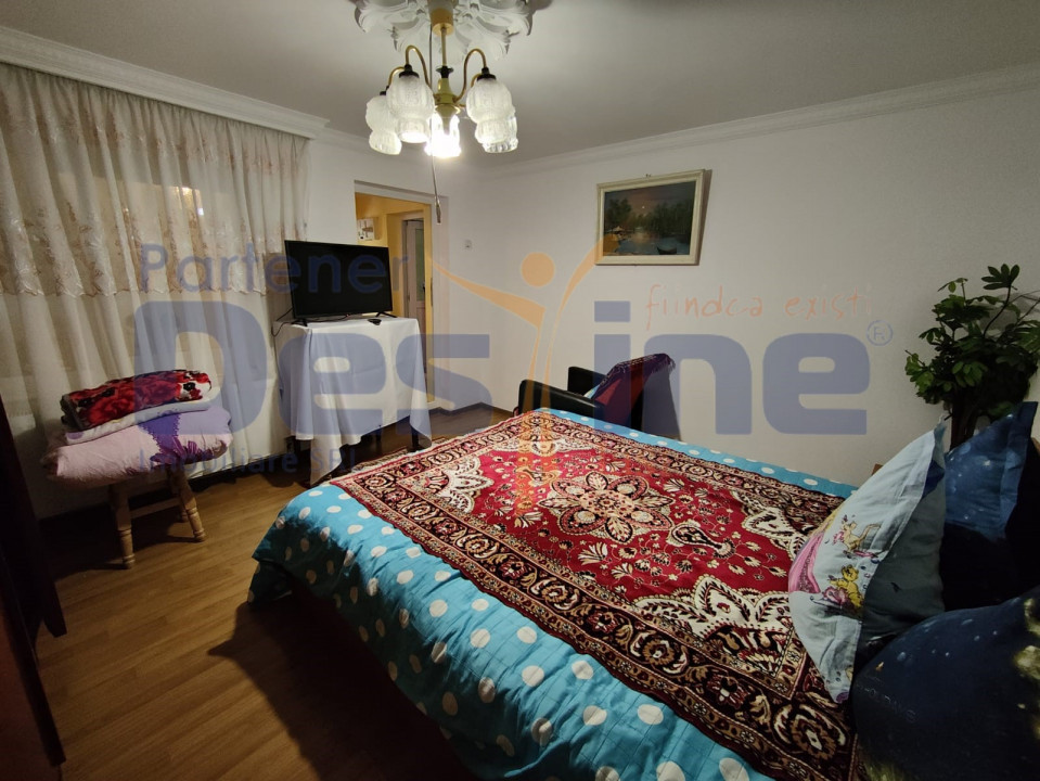 Casă bătrânească modernizată 74 mp + 73 mp anexe teren 585mp