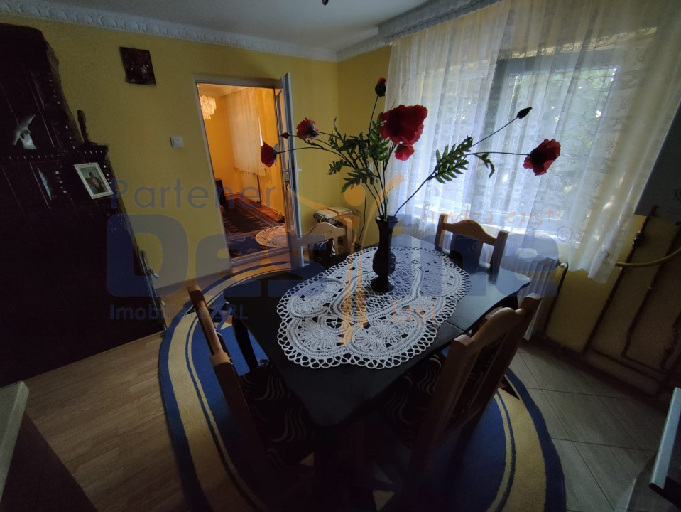 Casă bătrânească modernizată 74 mp + 73 mp anexe teren 585mp