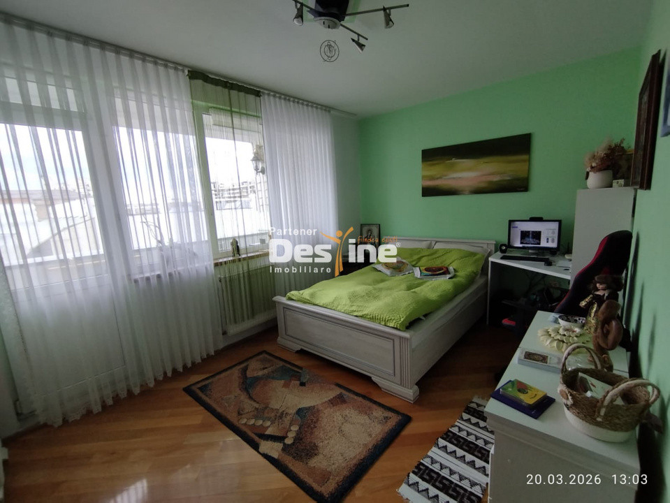 Apartament de vânzare 2 camere, decomandat, zona ultra centrală, semi / mobilat