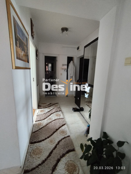 Apartament de vânzare 2 camere, decomandat, zona ultra centrală, semi / mobilat
